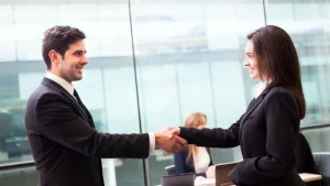 strategies recruiting senior executive staff positions employees