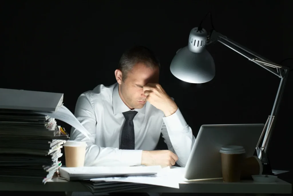 Workaholism: Symptoms, Side Effects & How to Prevent It