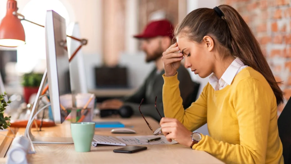 How to Help Staff Work Effectively When They're Under a Deadline